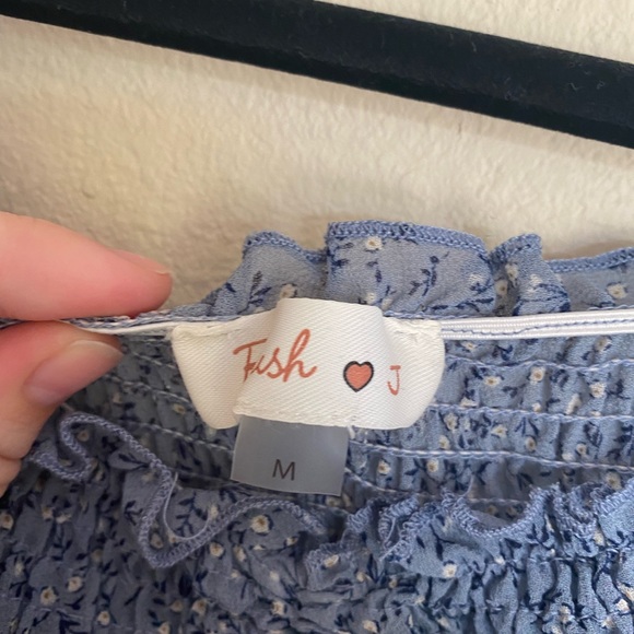 Blue dainty floral off shoulder crop top with tie - Picture 6 of 6